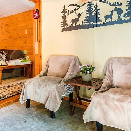 איסט סטרודסבורג Pocono Cabin With Private Pool At Shawnee Mtn מראה חיצוני תמונה