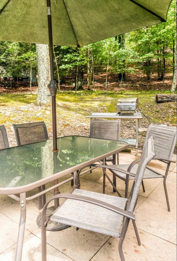 איסט סטרודסבורג Pocono Cabin With Private Pool At Shawnee Mtn מראה חיצוני תמונה