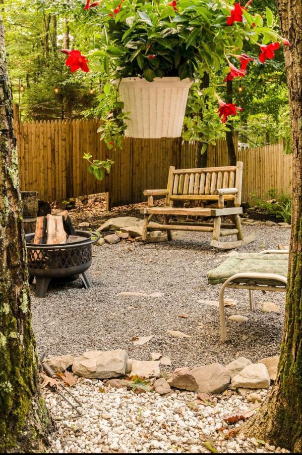 איסט סטרודסבורג Pocono Cabin With Private Pool At Shawnee Mtn מראה חיצוני תמונה